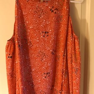 Cold shoulder Chelsea28 top size Small